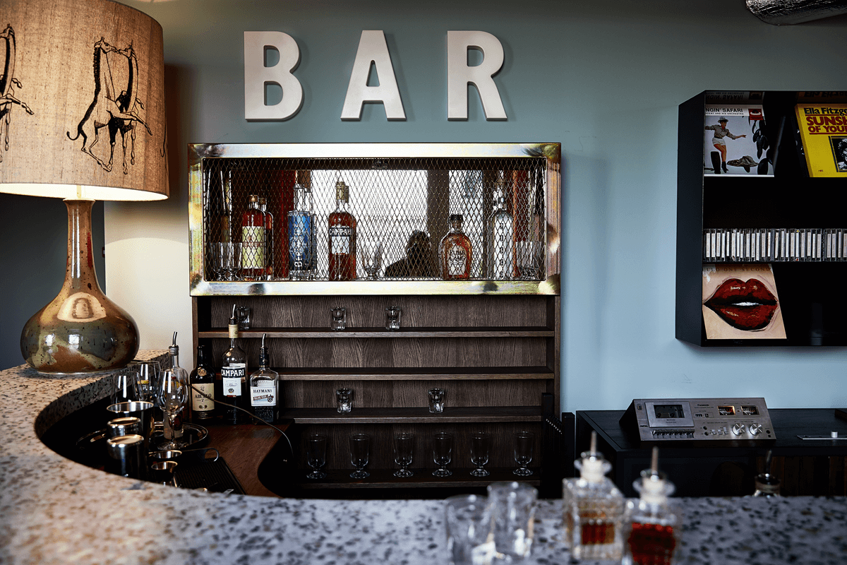 25h_Langstrasse_AndreaDiglas_Tonband_Lounge_large (14)_1200x800